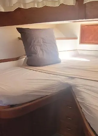 Nuit Insolite Vedette 